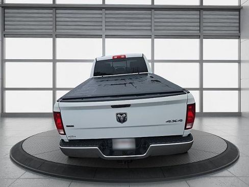 Used 2020 RAM 1500 Classic SLT image 20