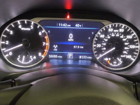 Used 2024 Nissan Altima 2.5 SV image 23