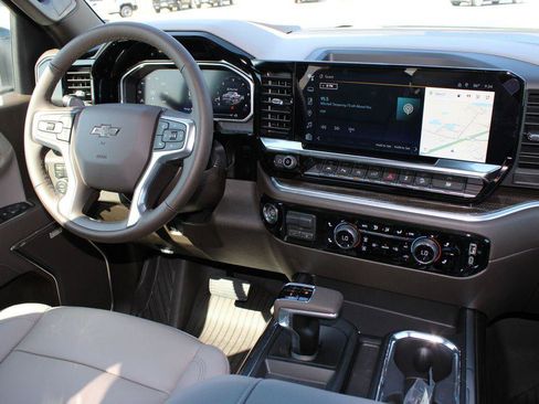 New 2026 Chevrolet Silverado 1500 RST w/ RST All Star Premium Package AWD/4WD image 9