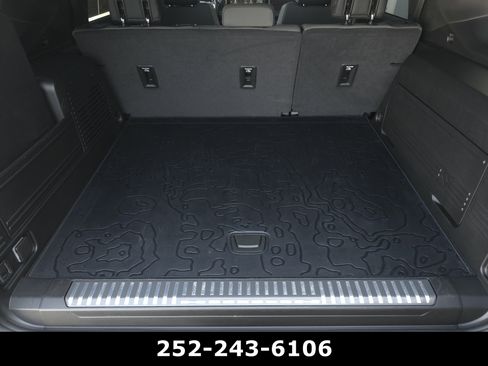 Used 2025 GMC Hummer EV 3X AWD/4WD image 36