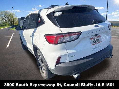 Used 2021 Ford Escape SE w/ SE Sport Appearance Package AWD/4WD image 19