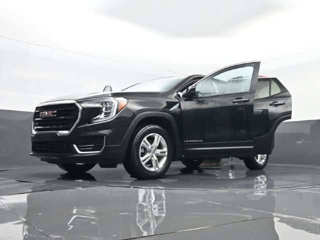 Used 2023 GMC Terrain SLE AWD/4WD image 32