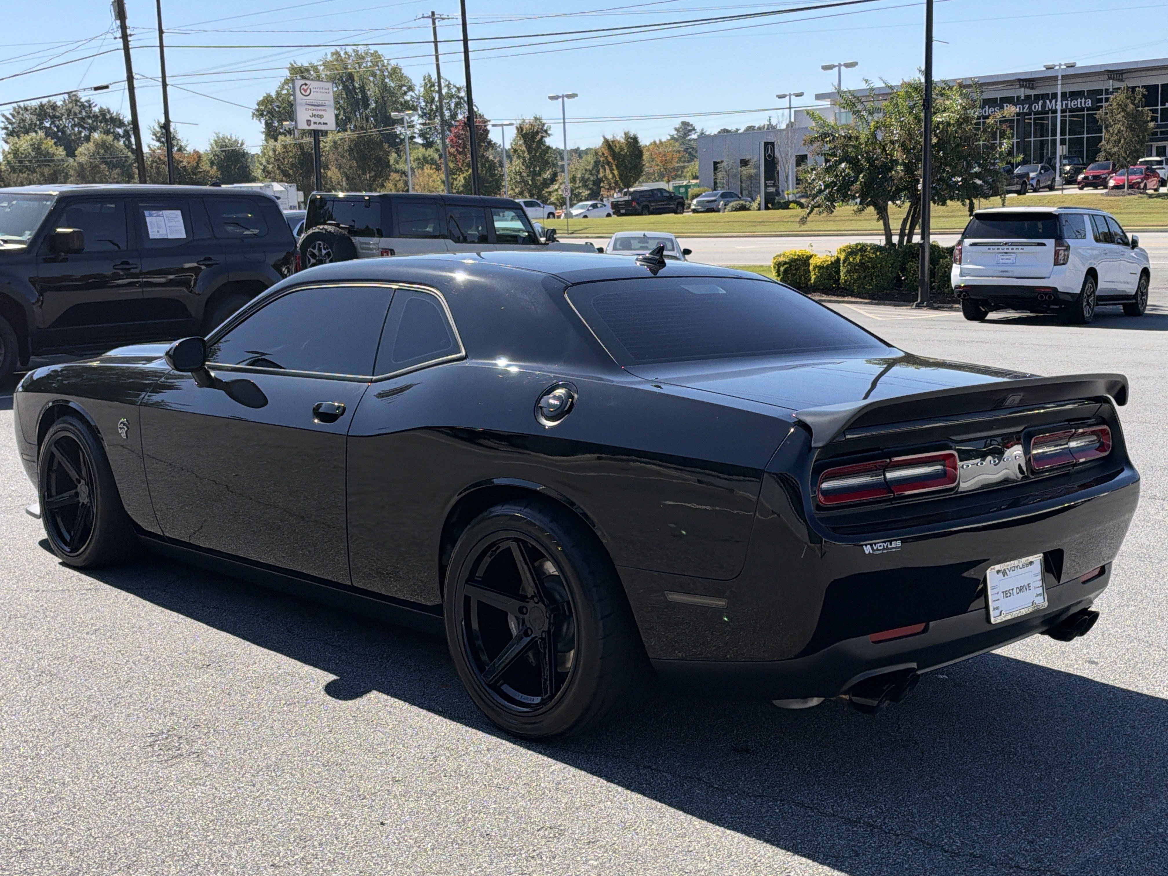 Used 2020 Dodge Challenger SRT Hellcat w/ Plus Package RWD image 6