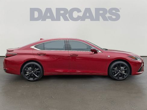 Used 2024 Lexus ES 300h F Sport image 7