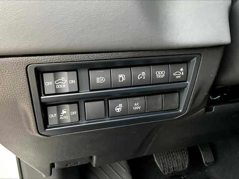 New 2025 Toyota Tundra Platinum image 13