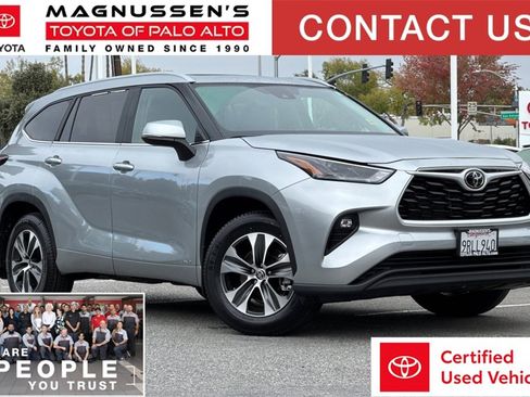 Certified 2025 Toyota Highlander XLE image 1