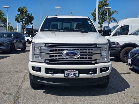 Used 2018 Ford F350 Platinum w/ Platinum Ultimate Package AWD/4WD image 2