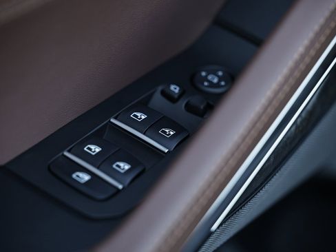 New 2026 BMW X6 xDrive40i w/ Premium Package image 18