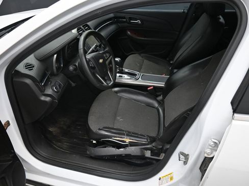 Used 2013 Chevrolet Malibu LT w/ Power Convenience Package image 11