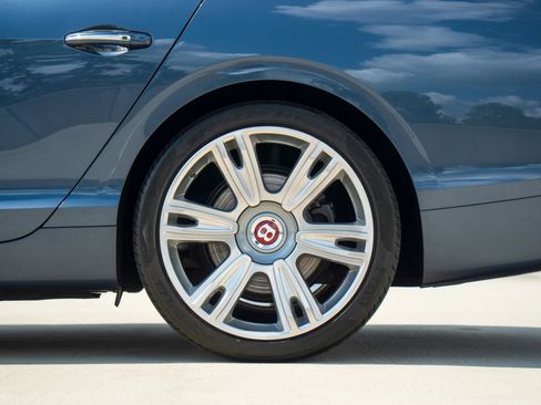 Used 2015 Bentley Flying Spur V8 AWD/4WD image 9