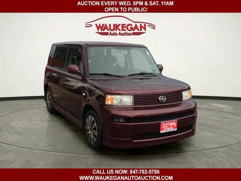 Used 2006 Scion xB FWD image 3