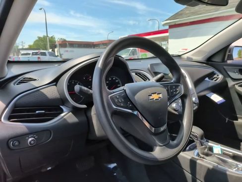 Used 2024 Chevrolet Malibu LT FWD image 27