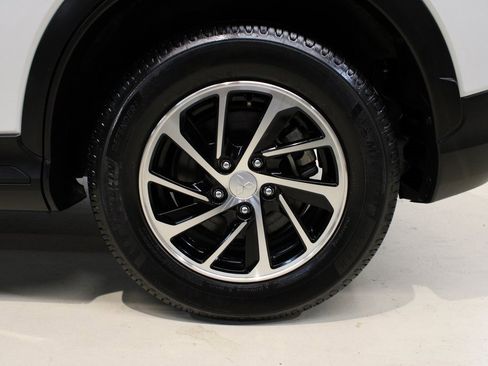 Used 2020 Mitsubishi Eclipse Cross ES image 9