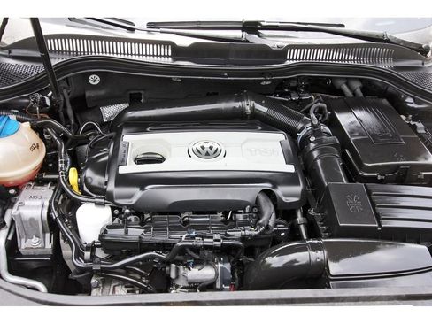 Used 2015 Volkswagen CC R-Line image 31