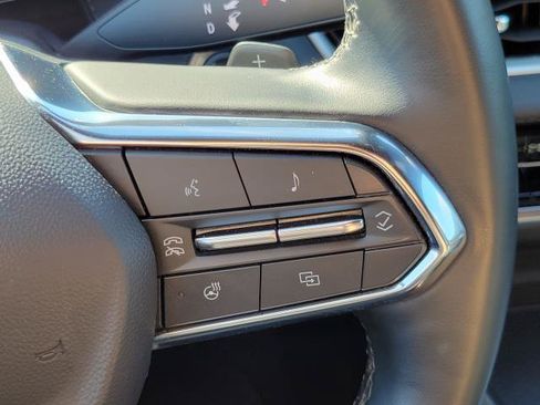 Used 2025 Chevrolet Equinox LT w/ Convenience Package II AWD/4WD image 17