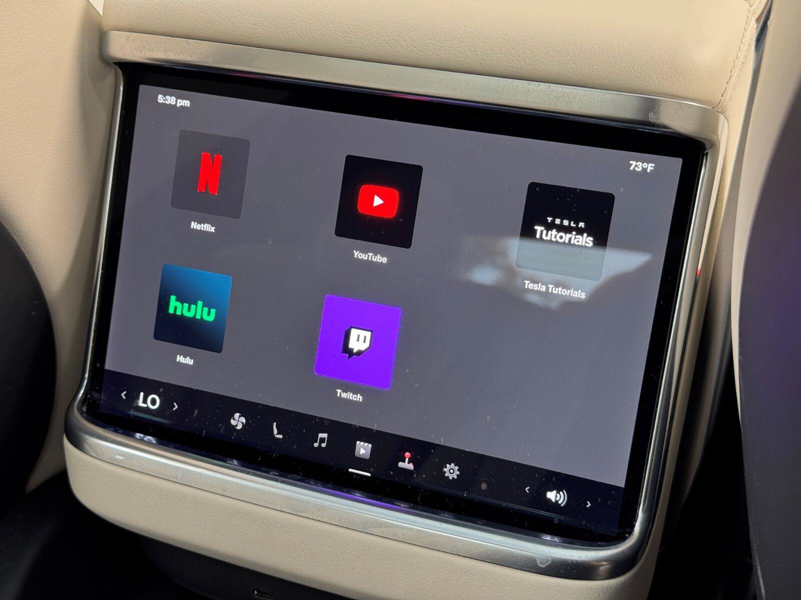 Used 2023 Tesla Model S Standard Range AWD/4WD image 37