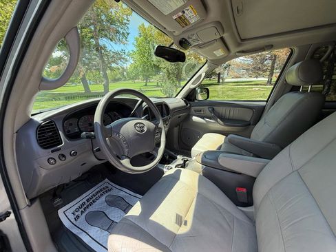 Used 2004 Toyota Sequoia Limited AWD/4WD image 11