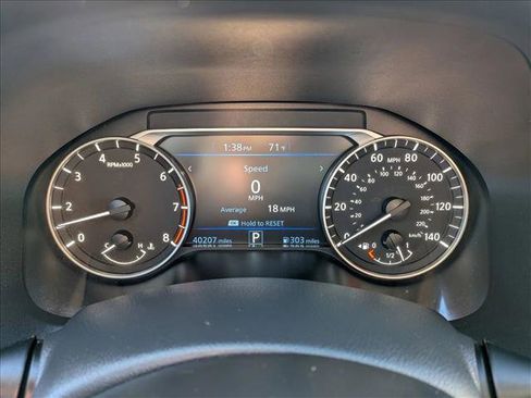 Used 2024 Nissan Altima 2.5 SV image 12