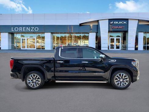Used 2023 GMC Sierra 1500 Denali w/ Denali Reserve Package AWD/4WD image 4