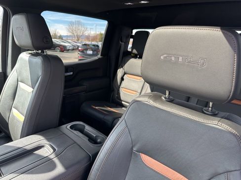 Used 2020 GMC Sierra 1500 AT4 w/ AT4 Premium Package image 16