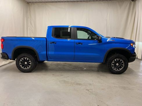New 2025 Chevrolet Silverado 1500 ZR2 w/ Technology Package AWD/4WD image 9