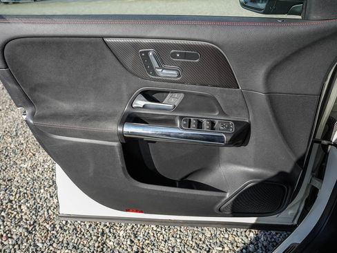 Used 2022 Mercedes-Benz GLA 250 image 19