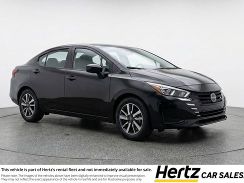 Used 2025 Nissan Versa SV image 1
