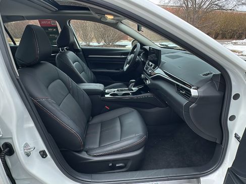 New 2025 Nissan Altima 2.5 SR w/ SR Premium Package image 13