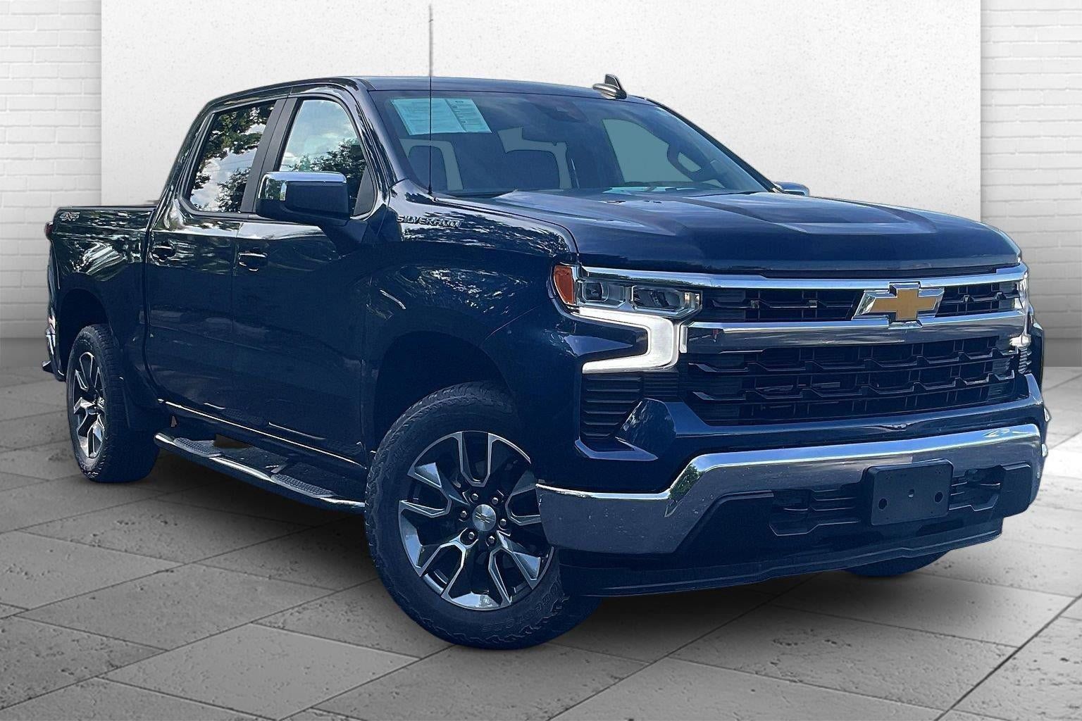 Used 2023 Chevrolet Silverado 1500 LT AWD/4WD image 1