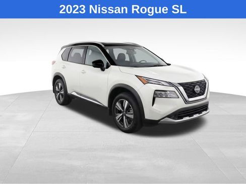Used 2023 Nissan Rogue SL w/ SL Premium Package AWD/4WD image 2