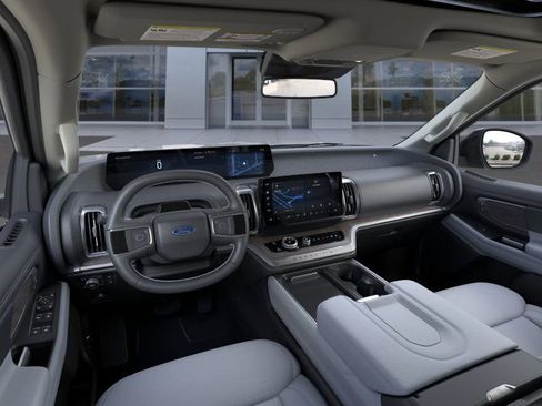 New 2026 Ford Expedition Platinum w/ Platinum Ultimate Package image 9