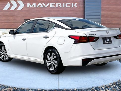 Used 2024 Nissan Altima 2.5 S FWD image 4