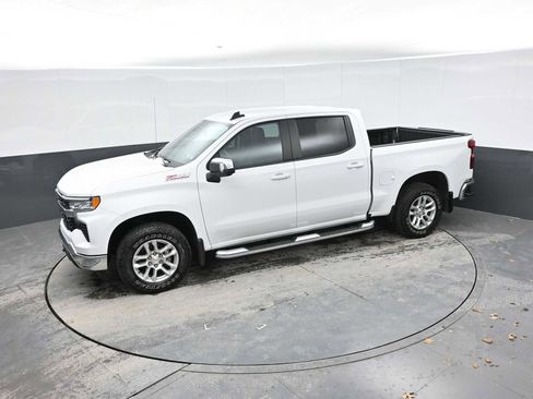 Used 2025 Chevrolet Silverado 1500 LT image 13