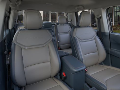 New 2026 Ford Maverick Lariat image 32