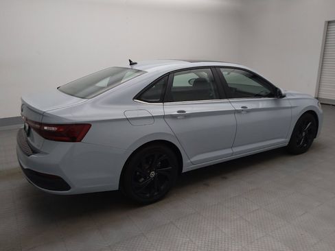 Used 2025 Volkswagen Jetta SE w/ Sunroof Package FWD image 10
