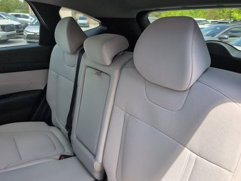 New 2026 Hyundai Tucson SE image 17