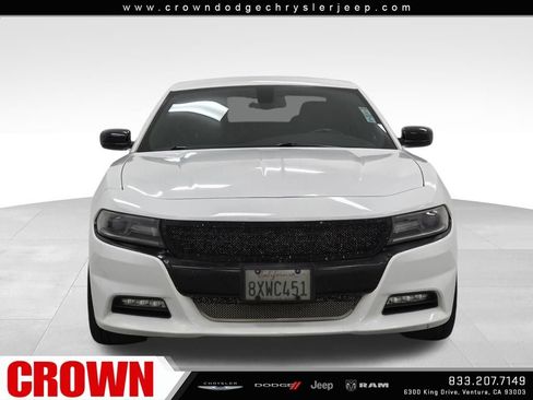 Used 2017 Dodge Charger SXT w/ Driver Confidence Group image 2