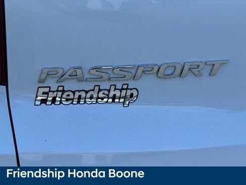 Used 2025 Honda Passport EX-L image 12