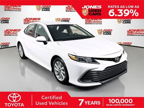 Used 2021 Toyota Camry LE FWD image 1