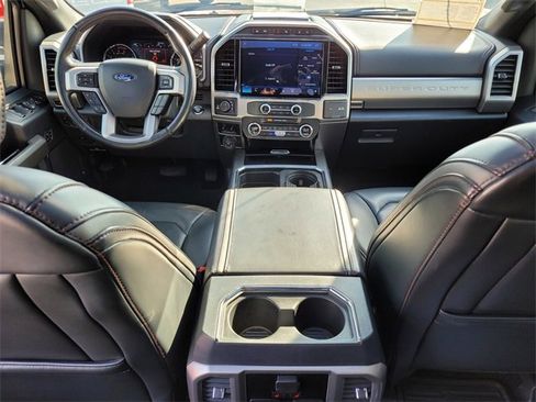 Certified 2022 Ford F350 Platinum w/ Tremor Off-Road Package image 16