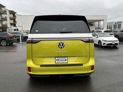 New 2025 Volkswagen ID. Buzz Pro S Plus image 7