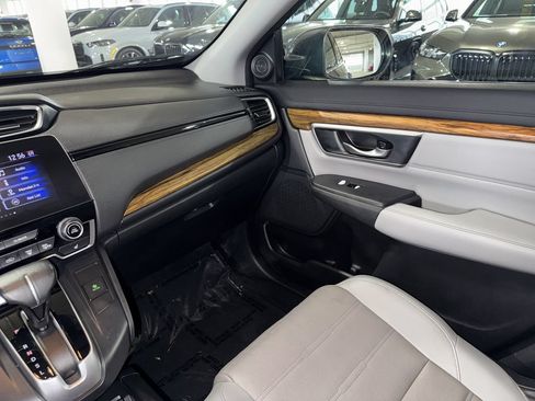 Used 2018 Honda CR-V Touring image 29