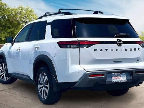 New 2026 Nissan Pathfinder SL FWD image 3