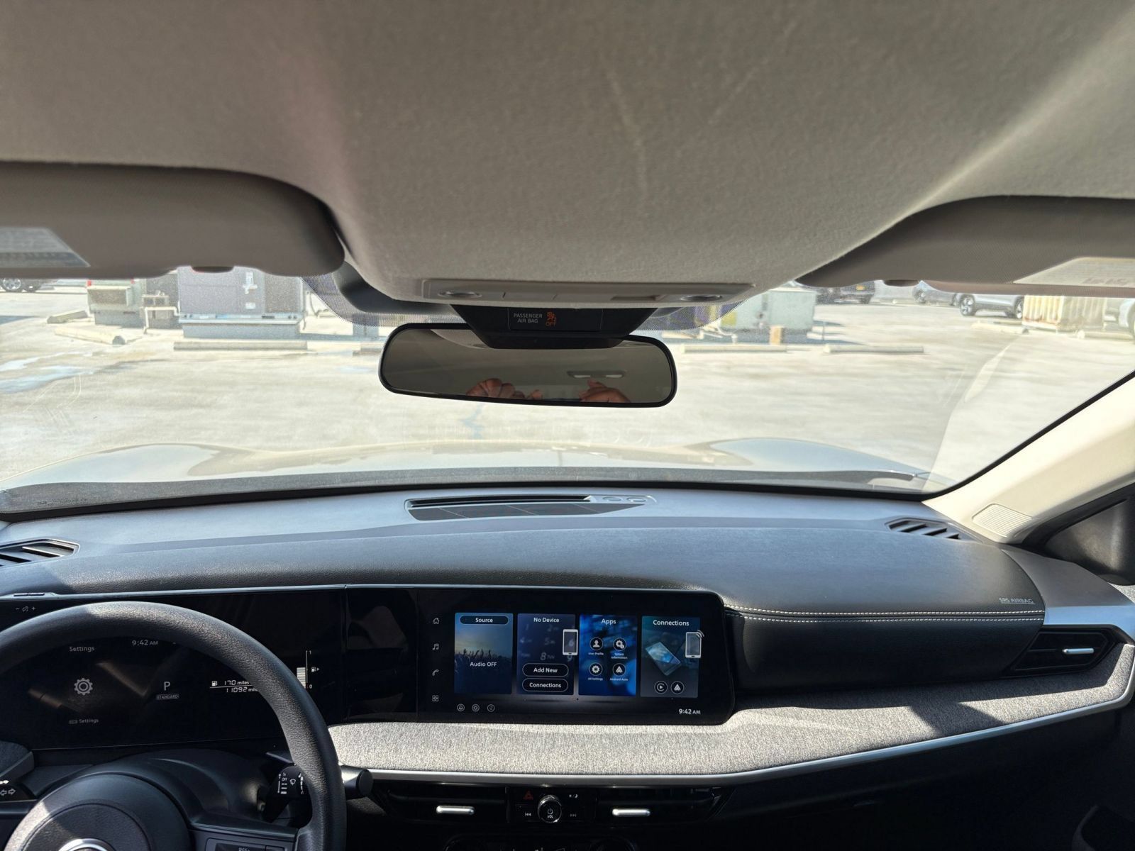 Used 2026 Nissan Kicks SV w/ Cold Weather Package FWD image 31
