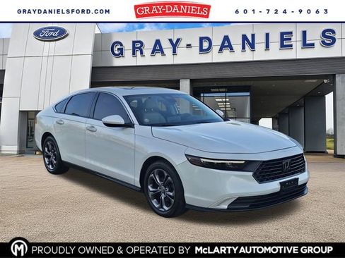 Used 2023 Honda Accord EX image 1