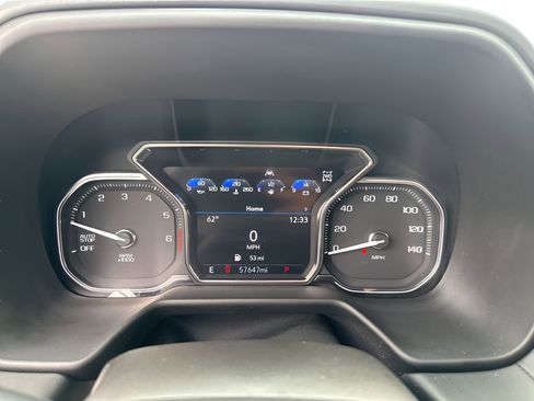 Used 2021 GMC Yukon XL SLT w/ SLT Premium Package image 32