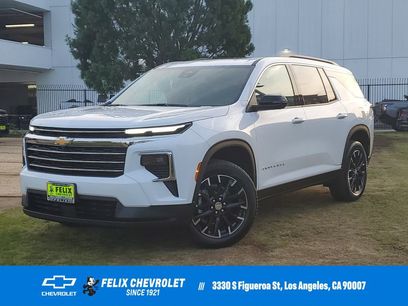 New 2026 Chevrolet Traverse LT w/ Sun and Wheel Package