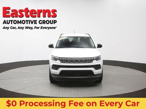 Used 2022 Jeep Compass Latitude w/ Convenience Group FWD image 52