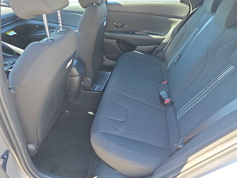 New 2025 Hyundai Elantra SEL image 20