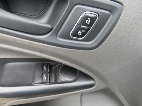 Used 2020 Ford Transit Connect XL image 9